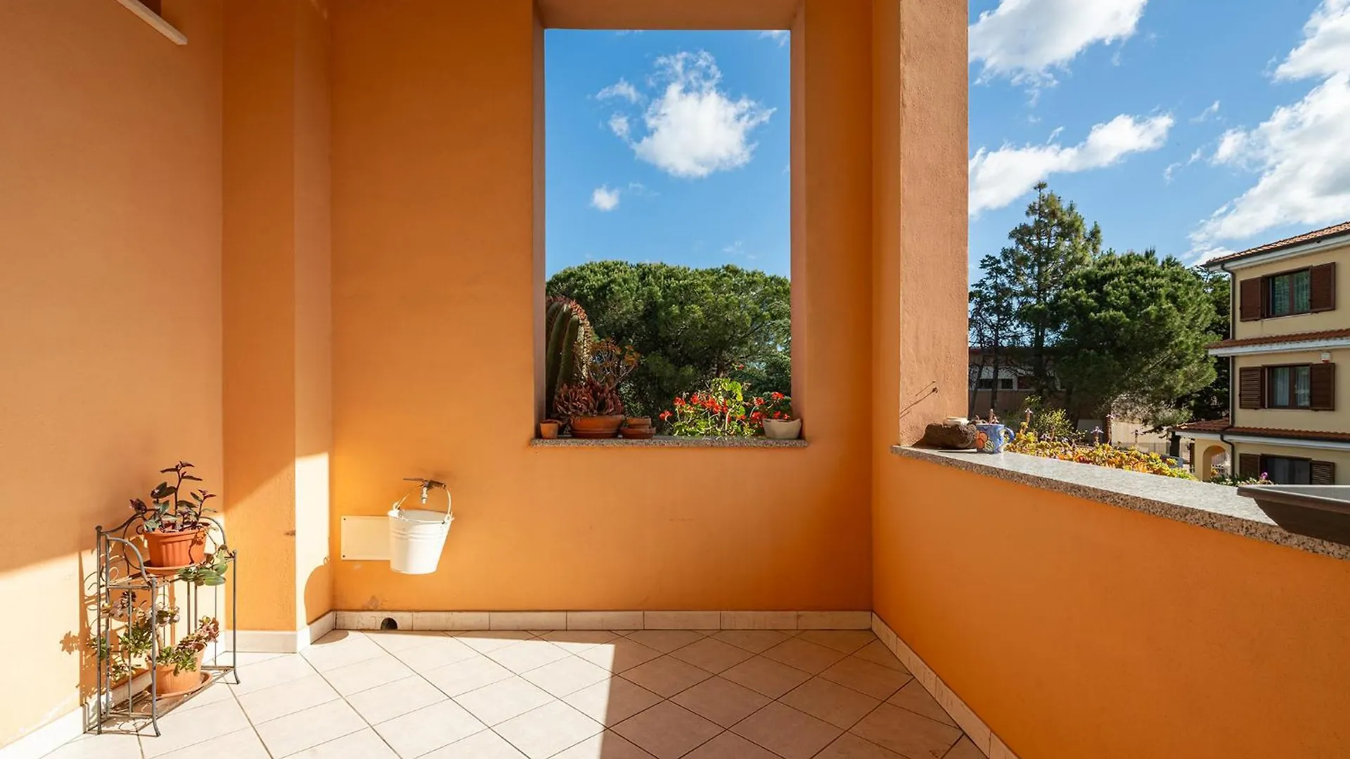 Iris Apartment Oristano Italy